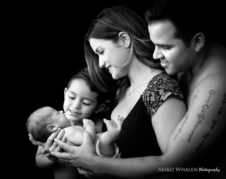 baby and family photography, on location photographer in Los Angeles, Modern baby, capturing baby's growth, capturing children and family's growth,