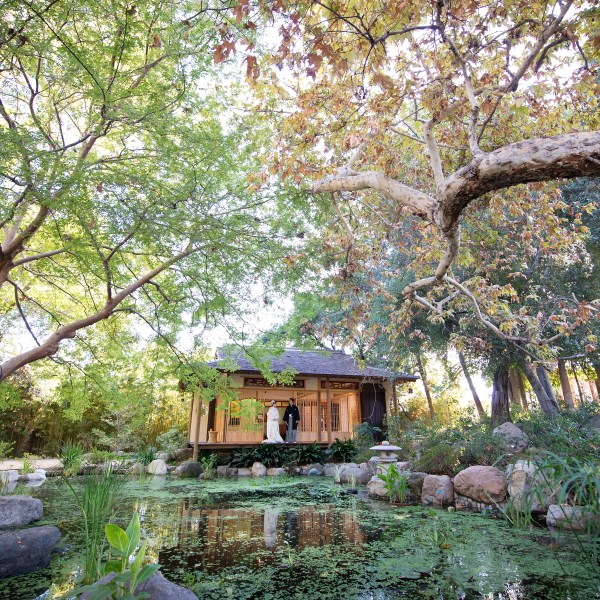 Bride and Groom in kimono,The Storrier Stearns Japanese Garden, Wedding in Pasadena,
