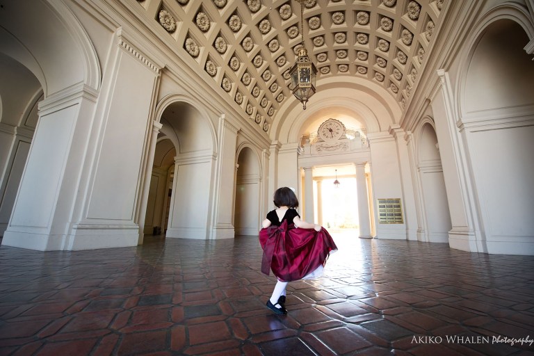 Family photo session at the Pasadena City Hall,