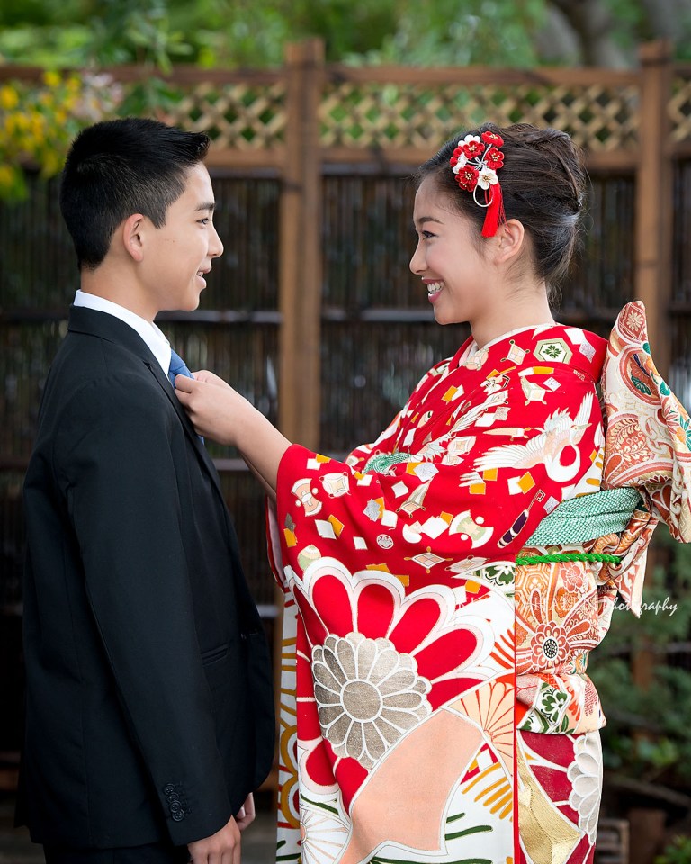 sweet sixteen, celebrating sweet sixteen in Kimono, Kimono no Kobeya, Japanese Kimono, Japanese Tatami Room, kimono portraits, Kimono photographer in los angeles,