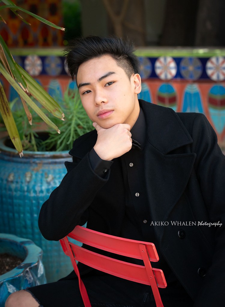 #classof2020 #graduation #freephotosession #complimentaryphotosession #congratulations #highschoolsenior #seniorportraits #losangelesportraits #pasadenacityhall #onlocationphotography #naturallightphotography
