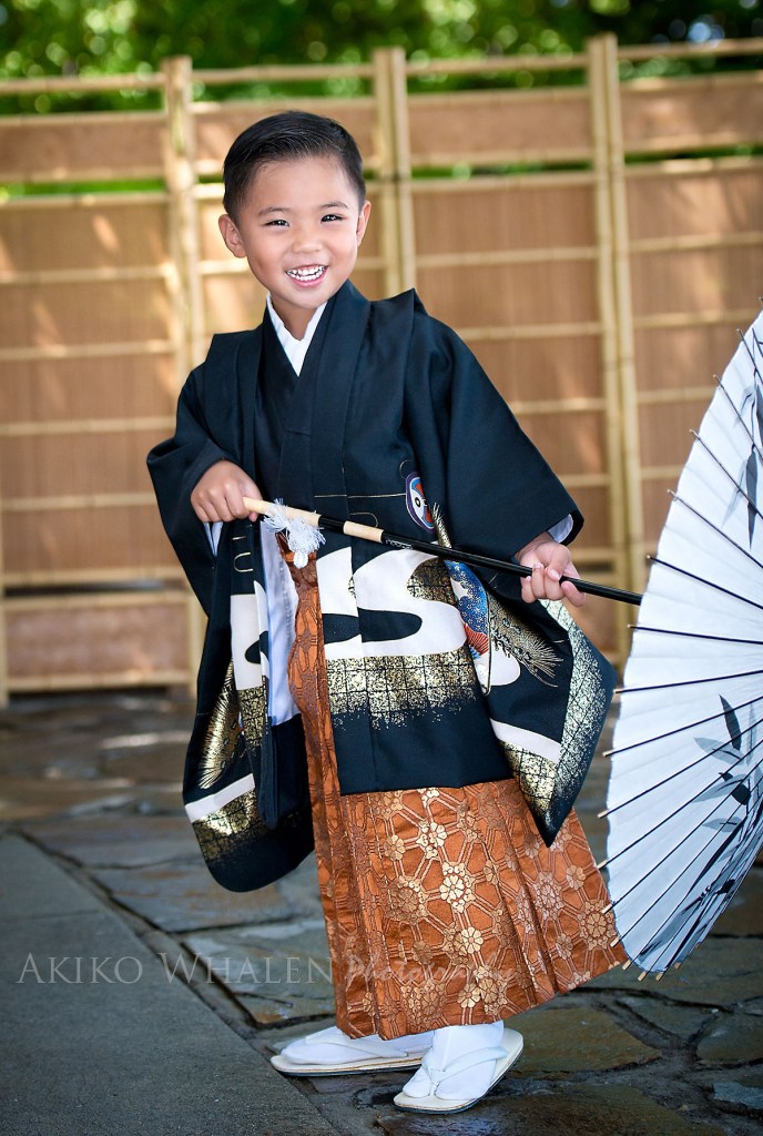 Shichi Go San, boys in kimonos, boy in kimono, family portraits in Los Angeles, Kimono no Kobeya, Asahi Gakuen, Kodomonoie in San Gabriel, Higashi Hongan Ji in Los Angeles, Koyasan in Los Angeles,