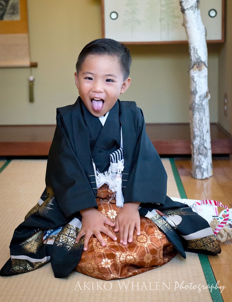 Shichi Go San, boys in kimonos, boy in kimono, family portraits in Los Angeles, Kimono no Kobeya, Asahi Gakuen, Kodomonoie in San Gabriel, Higashi Hongan Ji in Los Angeles, Koyasan in Los Angeles,
