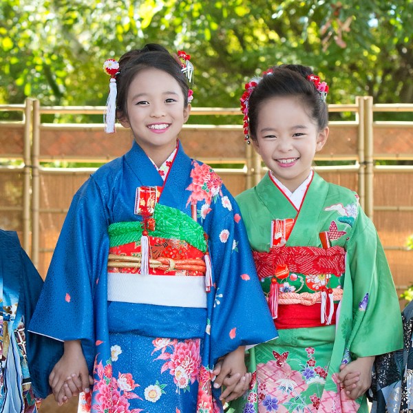 Shichi Go San, Shichi Go San Album, Shichi Go San keepsakes, Seven Five Three, Kimono no Kobeya, images of 753, Boys in kimono, Girls in kimono, Kimono Rental, Kimono Rental in Los Angeles, Kodomonoie, Los Angeles Photographer, Japanese Tradition, Japanese Children's Growth Celebration, Nishihonganji, Temple in Los Angeles,