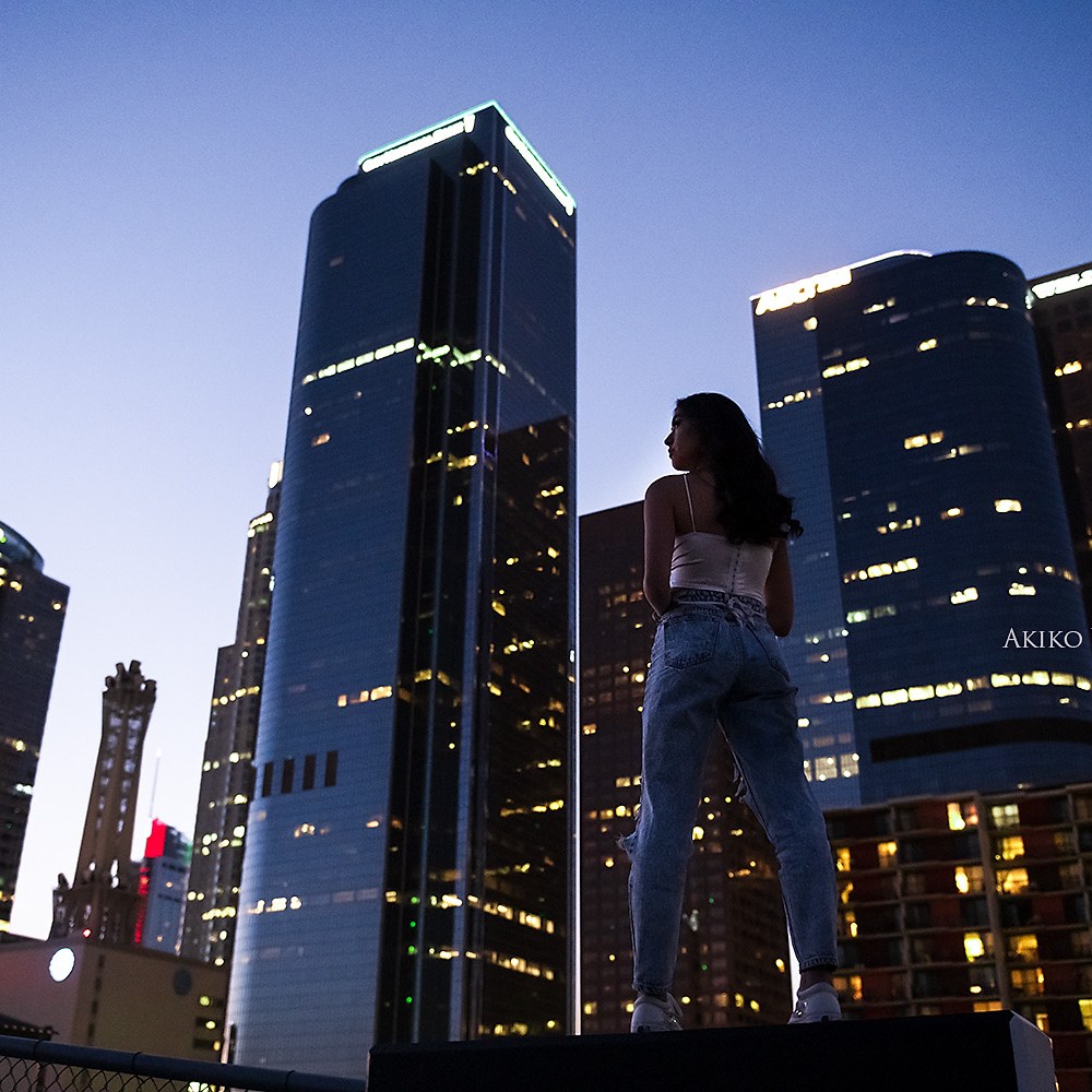 Downtown LA portrait photographer, Teenagers, Skyscraper, night photography, seniors portraits, modern portraits, on location photographer in LA
