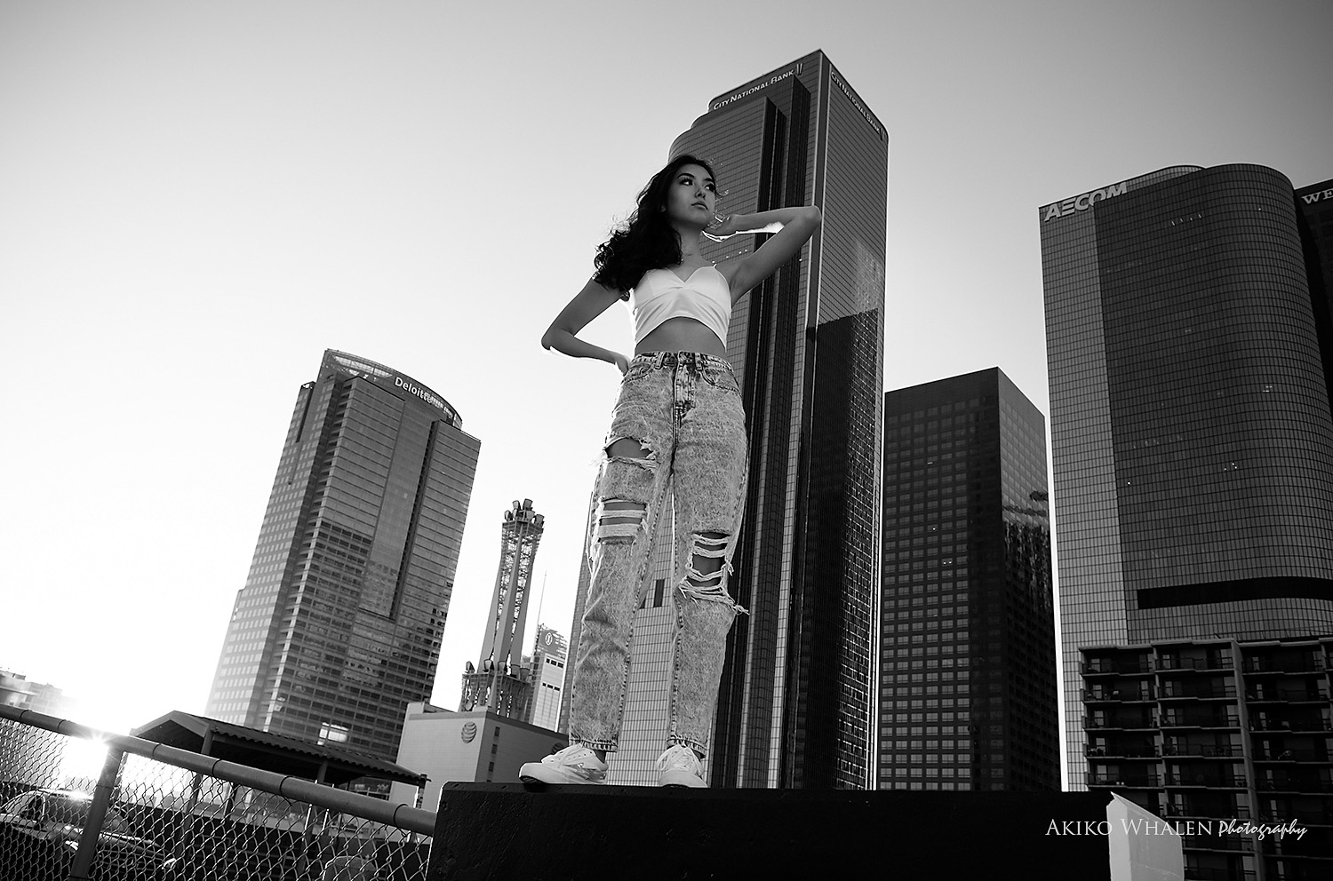 Downtown LA portrait photographer, Teenagers, Skyscraper, night photography, seniors portraits, modern portraits, on location photographer in LA