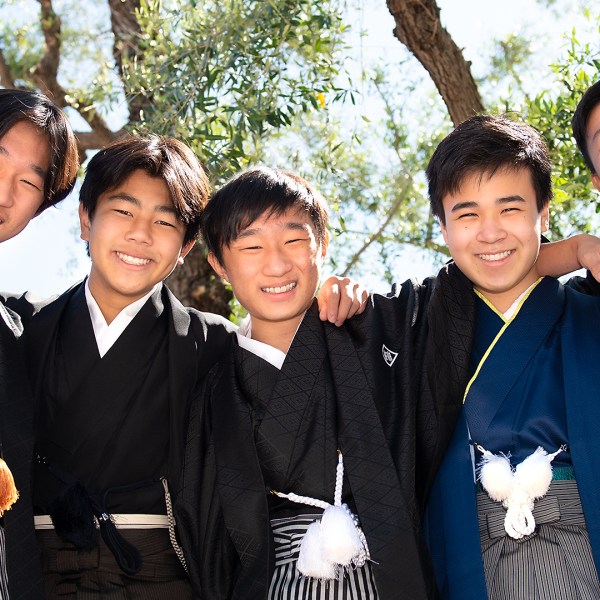 asahi gakuen, asahi gakuen los angeles, asahi, asahi gakuen graduation, boys in kimono, boys in hakama, kimono rental, class of 2021, los angeles portrait photographer, on location photography, graduation photography, teens,
